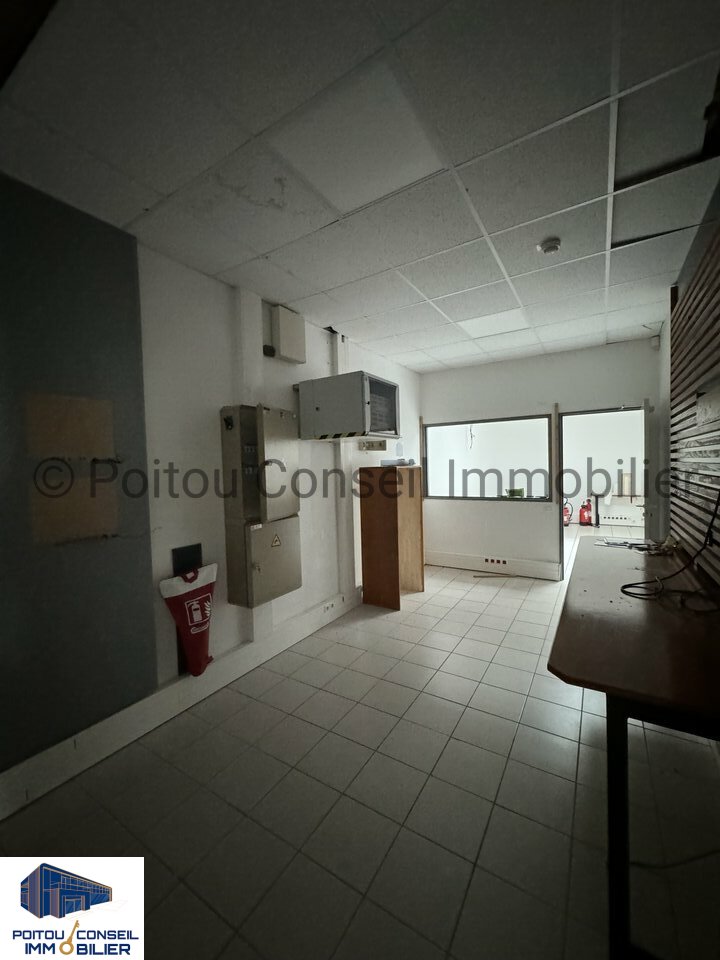 834839480_79_0017_7-1