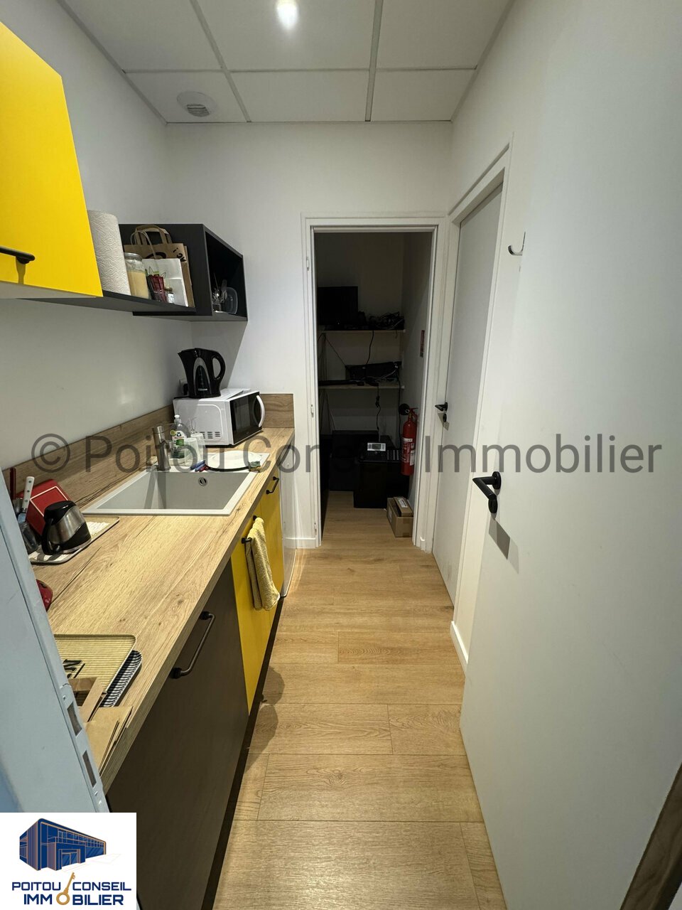 983417882_79_0013_4-1