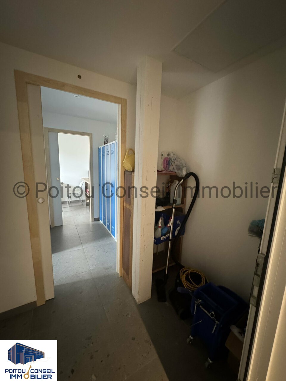 983732195_79_0013_10-1