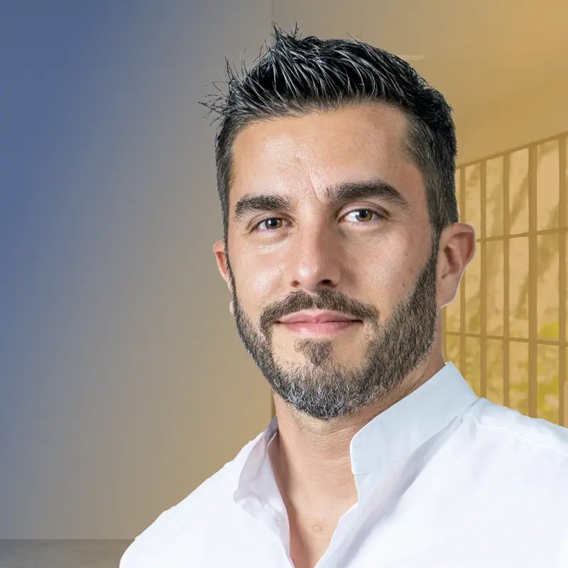 Portrait de Kévin Miot, gérant de Poitou Conseil Immobilier à Niort, spécialiste de l’immobilier d’entreprise et commercial