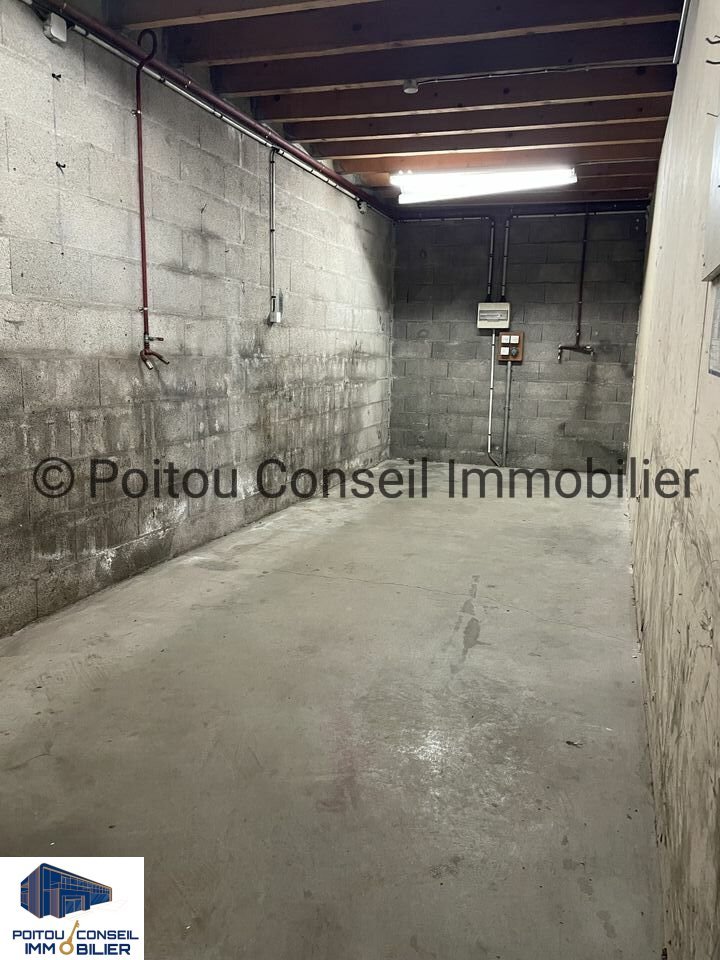 LOCAL D’ACTIVITE 800M2 ZONE D’ACTIVITE NIORT