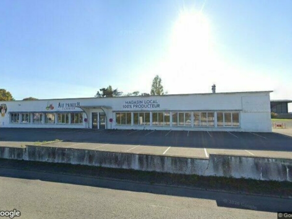 LOCAL COMMERCIAL 410 M2 FONTENAY LE COMTE EST
